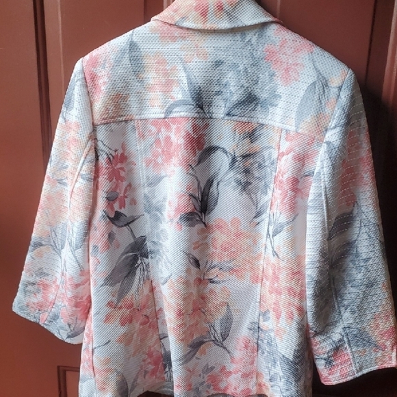 Alfred Dunner Pink and Gray Floral Jacket - Picture 9 of 9